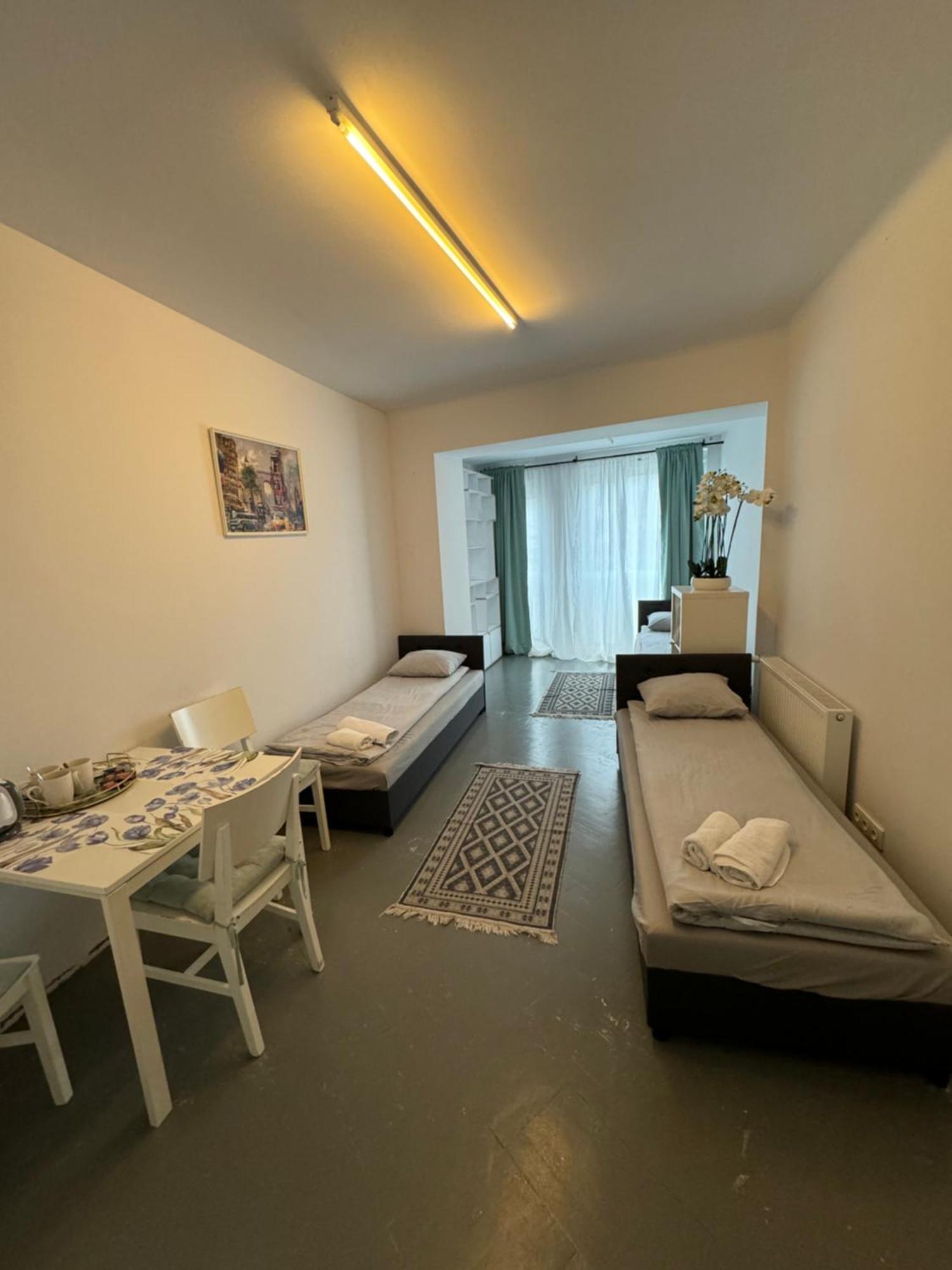 Esa Home Varsovie Extérieur photo