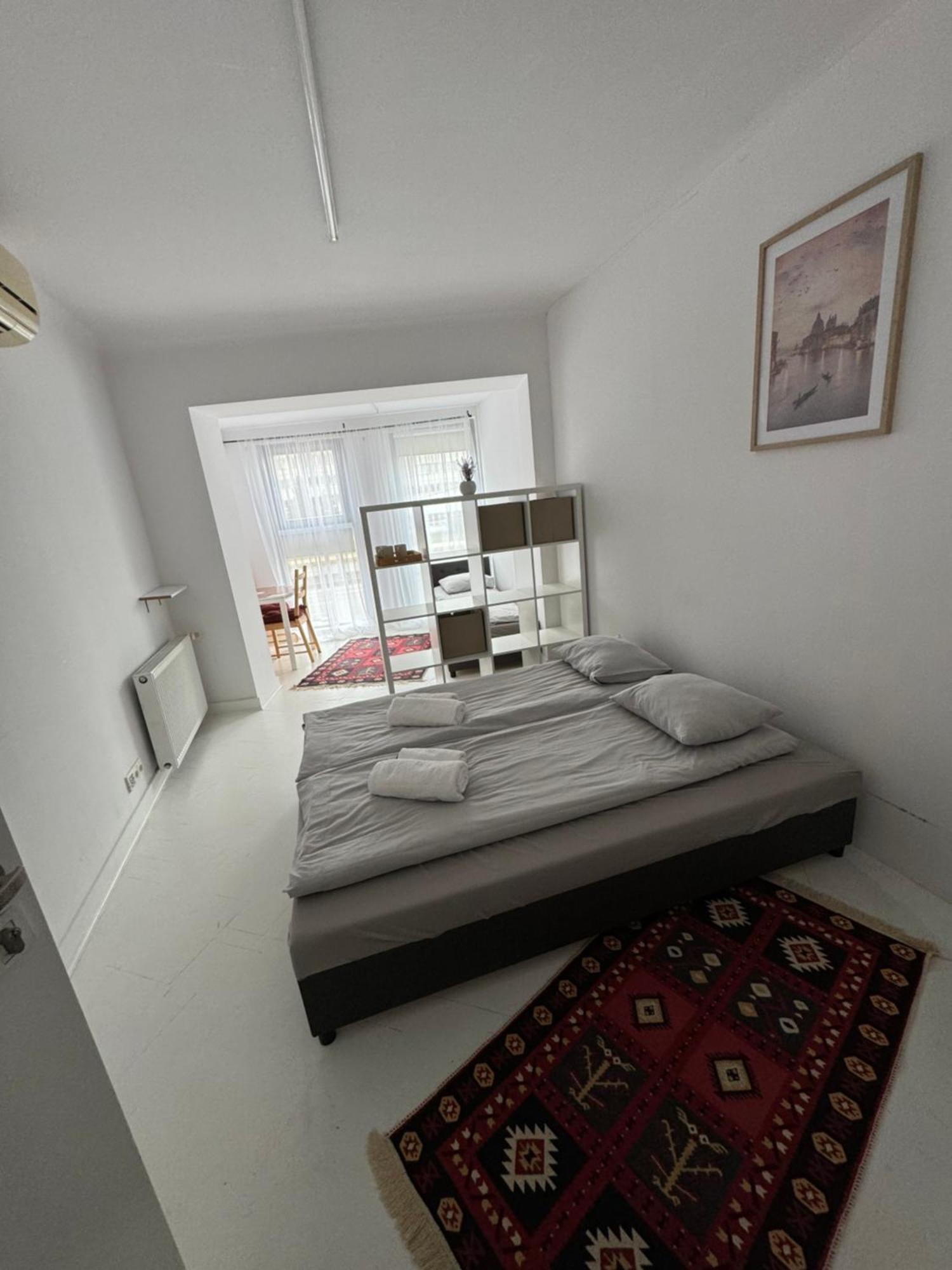 Esa Home Varsovie Extérieur photo